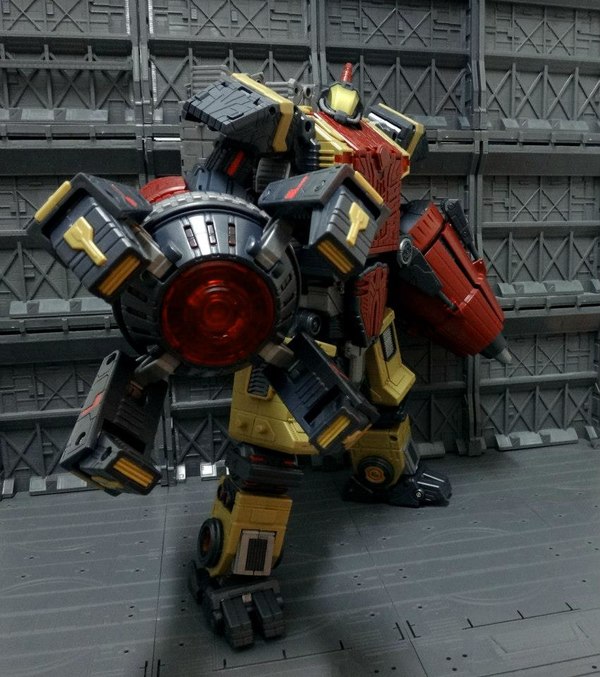 Planet X PX 01 Genesis WFC Omega Supreme Action Figure Image  (2 of 50)